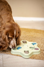 Załaduj obraz do przeglądarki galerii, SIXARS Miska interaktywna dla psa spowalniająca jedzenie
